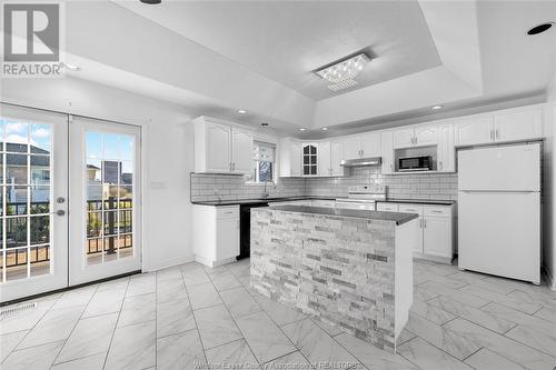 12 Baker, Amherstburg, ON - Indoor Photo Showing Kitchen