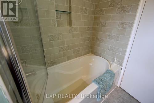 832 Purcell Crescent, Kingston, ON - Indoor Photo Showing Bathroom