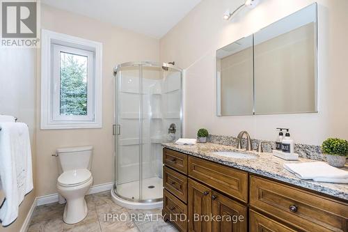 434424 4 Line, Amaranth, ON - Indoor Photo Showing Bathroom