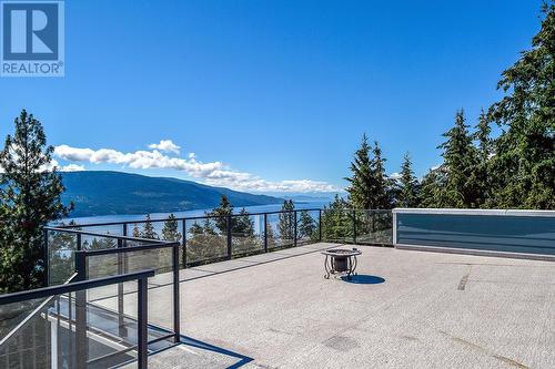 571 Mountain Drive, Vernon, BC - Outdoor With Body Of Water With View