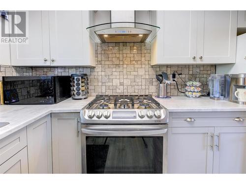 3612 Old Okanagan Highway, West Kelowna, BC - Indoor Photo Showing Kitchen