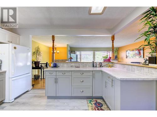 3612 Old Okanagan Highway, West Kelowna, BC - Indoor Photo Showing Kitchen