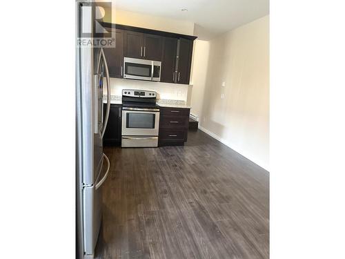 8340 87 Avenue, Fort St. John, BC - Indoor Photo Showing Kitchen