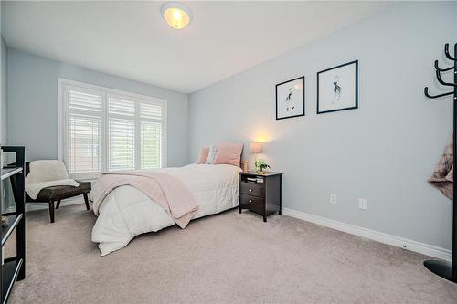 1491 Plains Road W|Unit #11, Burlington, ON - Indoor Photo Showing Bedroom