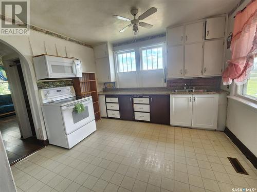 104 Frederick Street, Ogema, SK - Indoor Photo Showing Kitchen With Double Sink