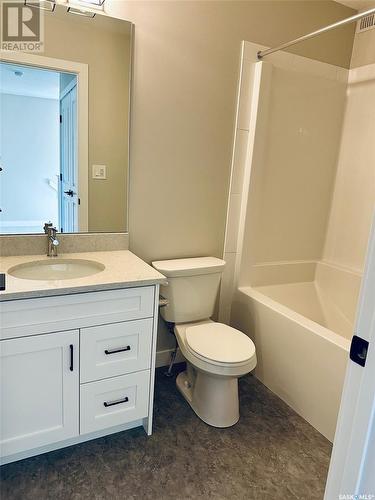 2914 Rochdale Boulevard, Regina, SK - Indoor Photo Showing Bathroom