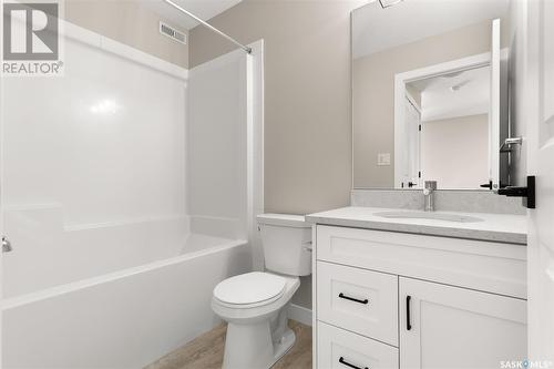 2910 Rochdale Boulevard, Regina, SK - Indoor Photo Showing Bathroom