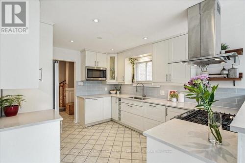 4476 Jenkins Crescent, Mississauga, ON - Indoor Photo Showing Kitchen With Double Sink