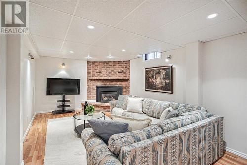 4476 Jenkins Crescent, Mississauga, ON - Indoor Photo Showing Living Room With Fireplace