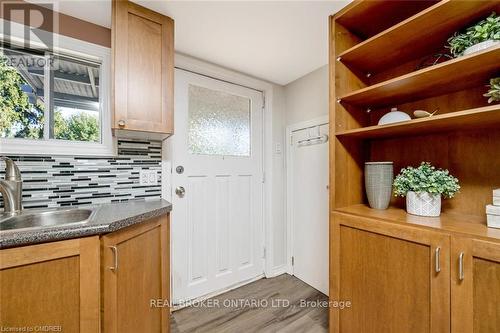 262 Pine Street, Milton, ON - Indoor Photo Showing Kitchen