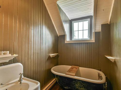 Salle de bains - 7 Rue Victoria, Sainte-Agathe-Des-Monts, QC - Indoor Photo Showing Bathroom
