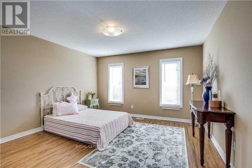 18 - 840 Dundas Street W, Mississauga, ON - Indoor Photo Showing Bedroom