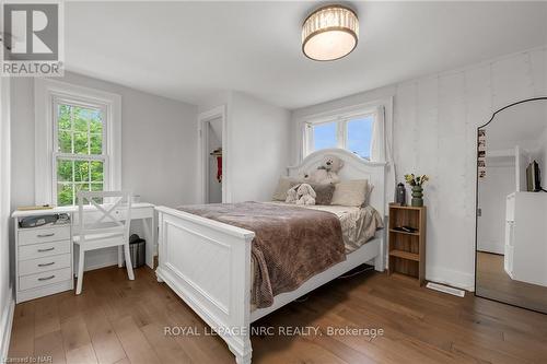 2 Hilda Street, Welland, ON - Indoor Photo Showing Bedroom