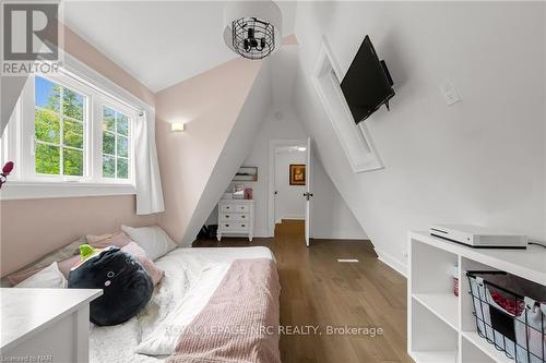 2 Hilda Street, Welland, ON - Indoor Photo Showing Bedroom