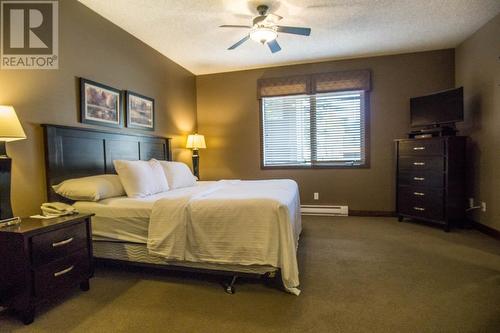 500 Bighorn  Boulevard Unit# 513, Radium Hot Springs, BC - Indoor Photo Showing Bedroom