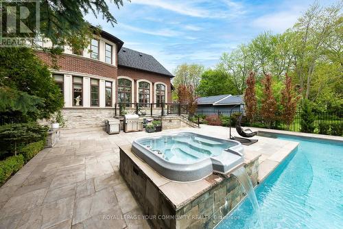 173 Lakeland Crescent, Richmond Hill, ON - Outdoor With In Ground Pool