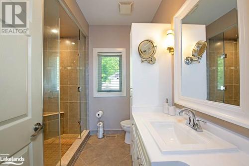 ensuite bathroom - 2066 Beman Point Lane, Coldwater, ON - Indoor Photo Showing Bathroom