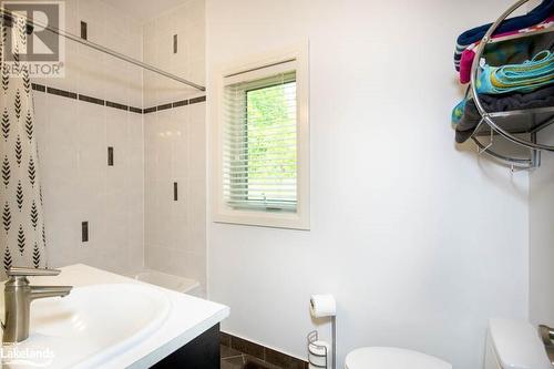 2066 Beman Point Lane, Coldwater, ON - Indoor Photo Showing Bathroom