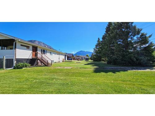 4771 Baillie Grohman Avenue, Canal Flats, BC - Outdoor