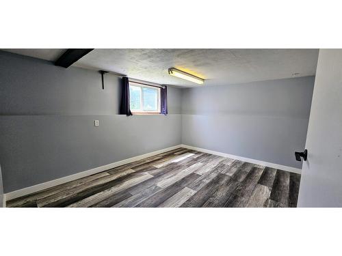 4771 Baillie Grohman Avenue, Canal Flats, BC - Indoor Photo Showing Other Room