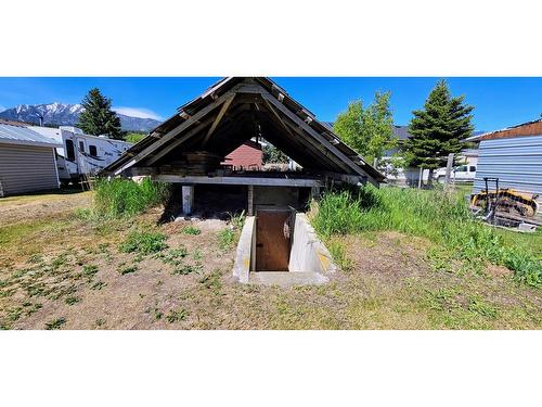 4771 Baillie Grohman Avenue, Canal Flats, BC - Outdoor