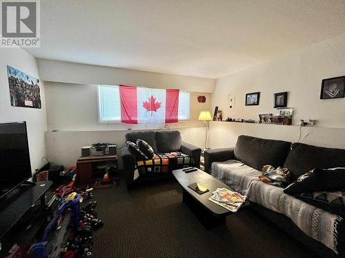 644 Pinchbeck Street, Williams Lake, BC - Indoor Photo Showing Living Room