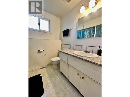 644 Pinchbeck Street, Williams Lake, BC - Indoor Photo Showing Bathroom