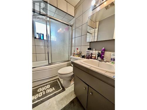 644 Pinchbeck Street, Williams Lake, BC - Indoor Photo Showing Bathroom