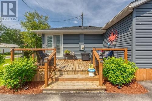 2011 Lakeshore Road, Haldimand, ON - Outdoor With Deck Patio Veranda