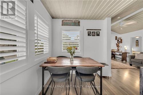 2011 Lakeshore Road, Haldimand, ON - Indoor Photo Showing Dining Room