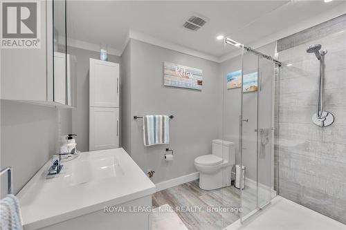 2011 Lakeshore Road, Haldimand, ON - Indoor Photo Showing Bathroom