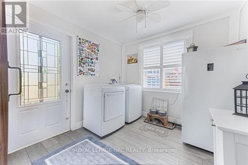 2011 Lakeshore Road, Haldimand, ON - Indoor Photo Showing Laundry Room