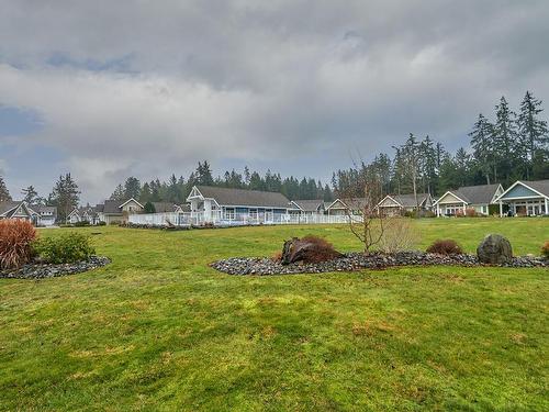 15-5251 Island Hwy West, Qualicum Beach, BC 