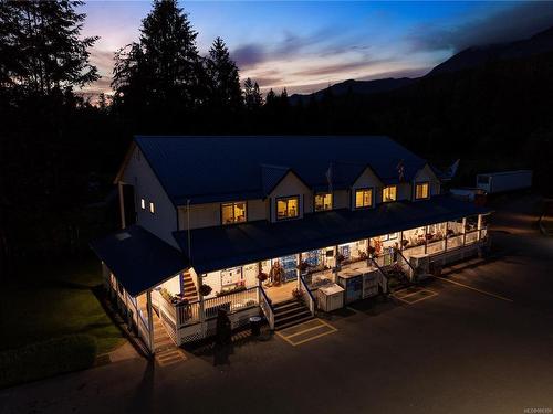 1546 Sayward Rd, Sayward, BC 