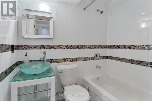 3149 Owls Foot Drive, Mississauga, ON - Indoor Photo Showing Bathroom
