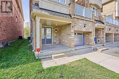 33 Pringdale Gardens Circle, Toronto, ON - Outdoor With Balcony