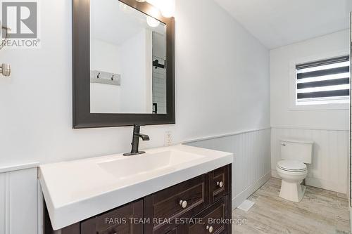 2041 Lilac Drive, Innisfil, ON - Indoor Photo Showing Bathroom