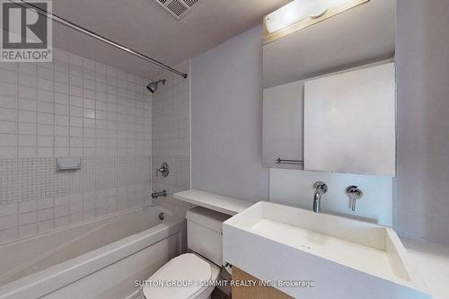 1008 - 11 Brunel Court, Toronto (Waterfront Communities), ON - Indoor Photo Showing Bathroom