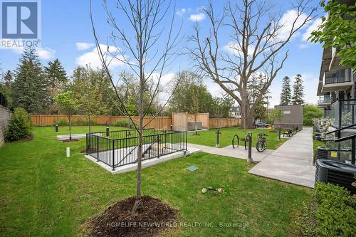 1 - 260 Finch Avenue E, Toronto, ON - Outdoor With Backyard