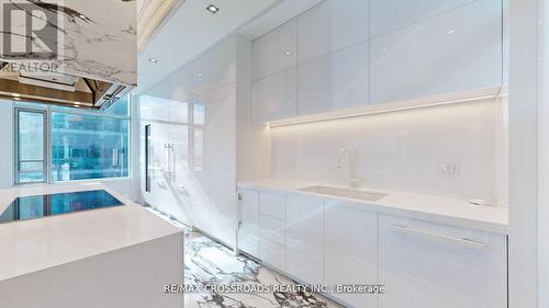 4801 - 311 Bay Street, Toronto, ON - Indoor