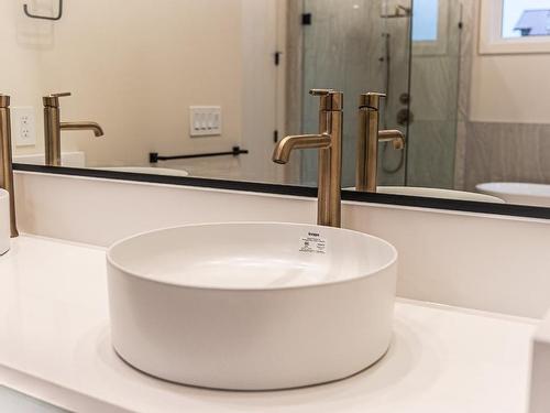 6881 Old Nicola Trail, Merritt, BC - Indoor Photo Showing Bathroom