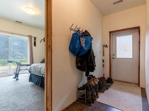 292 Orchard Lake Road, Barriere, BC - Indoor Photo Showing Other Room