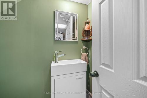 20 Mccreedie Street, Kawartha Lakes, ON - Indoor Photo Showing Bathroom