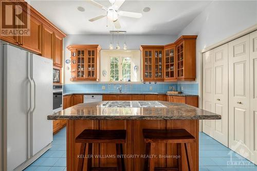 898 Kitley Line 2 Line, Elizabethtown-Kitley (814 - Elizabethtown Kitley (Old K.) Twp), ON - Indoor Photo Showing Kitchen