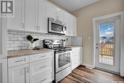 746 Glacial Shores Bend, Saskatoon, SK - Indoor Photo Showing Kitchen With Upgraded Kitchen
