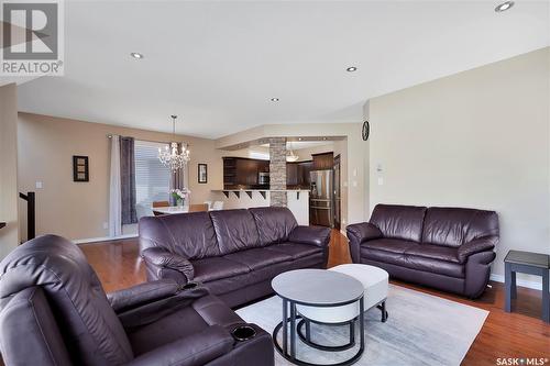 8338 Wascana Gardens Way, Regina, SK - Indoor Photo Showing Living Room