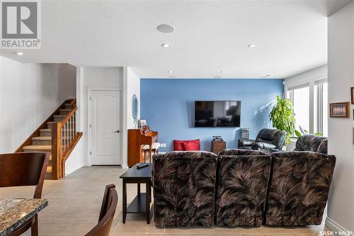 5129 Aviator Crescent, Regina, SK - Indoor Photo Showing Living Room