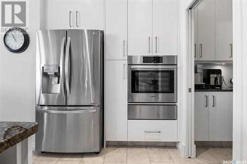 5129 Aviator Crescent, Regina, SK - Indoor Photo Showing Kitchen With Stainless Steel Kitchen