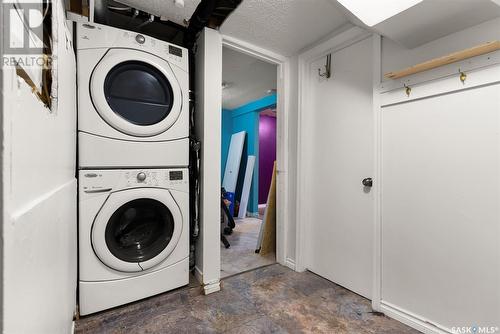 1225 Elliott Street, Regina, SK - Indoor Photo Showing Laundry Room