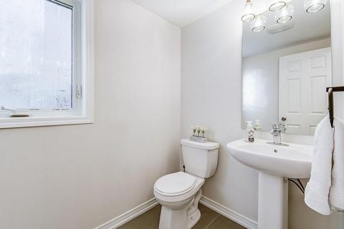 50 Longboat Run W, Brantford, ON - Indoor Photo Showing Bathroom